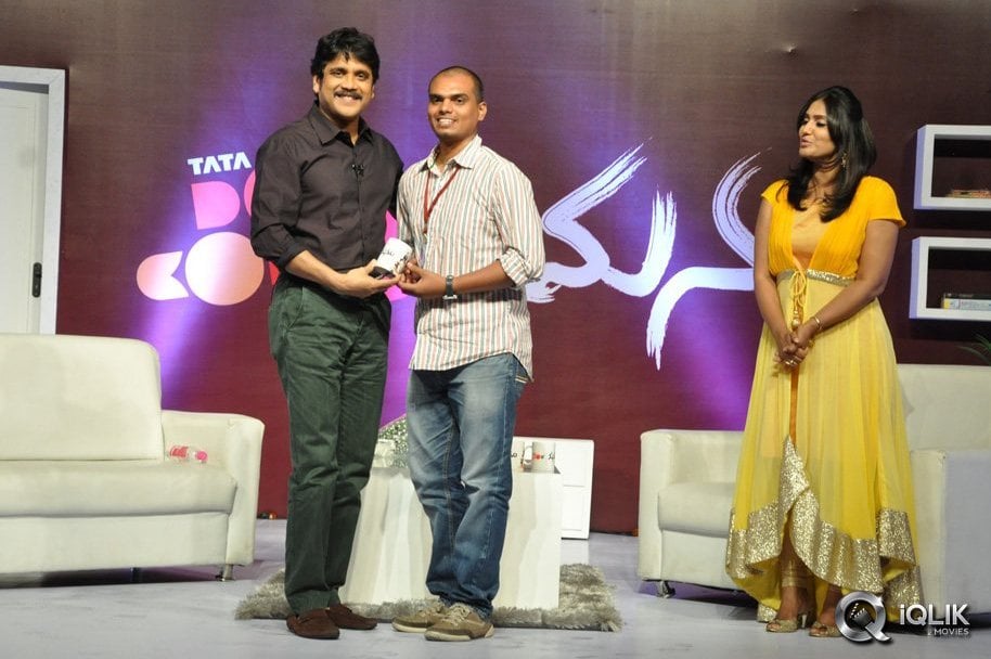 Nagarjuna-Meets-Docomo-Manam-Contest-Winners